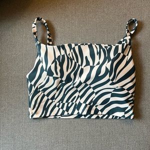 SAGE COLLECTIVE sports bra top size Small